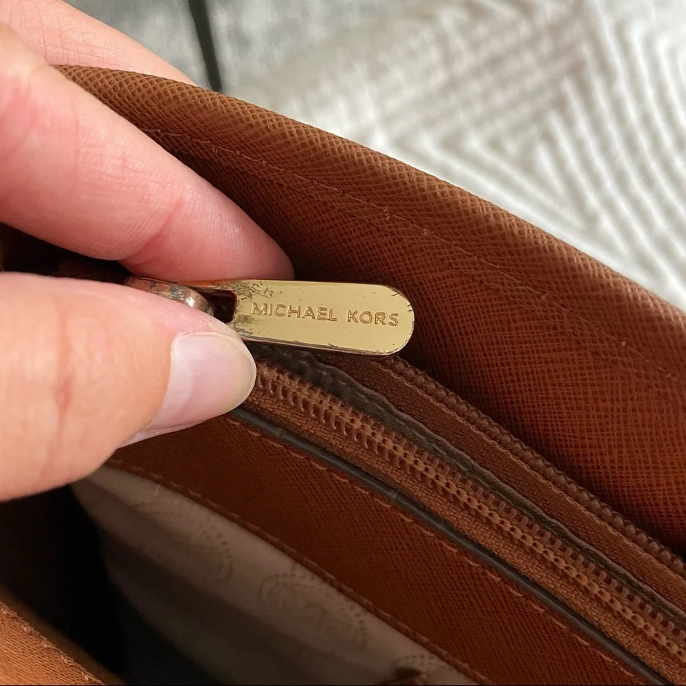 Michael Kors Brown Leather Computer Bag & Purse - Picture 14 of 14